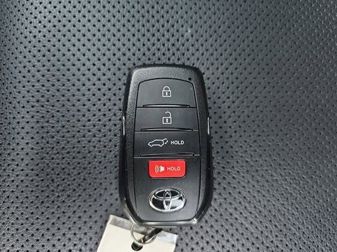 Used 2025 Toyota Land Cruiser image 36