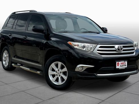 Used 2012 Toyota Highlander SE FWD image 3