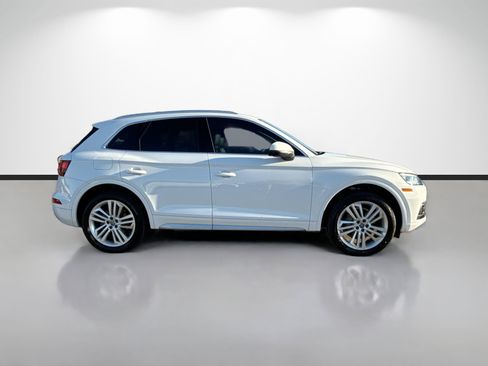 Used 2018 Audi Q5 Premium Plus w/ Premium Plus Package image 2