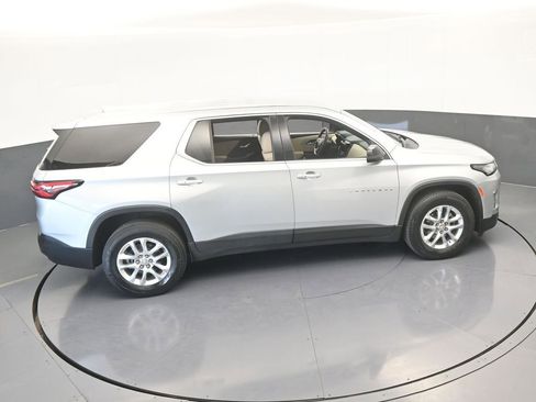 Used 2022 Chevrolet Traverse LS image 48