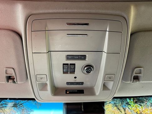 Used 2020 Chevrolet Tahoe Premier image 35