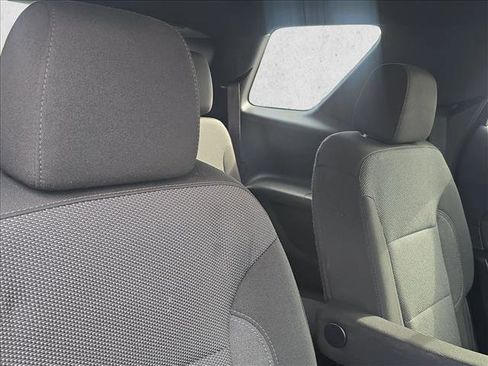 Used 2023 Chevrolet Traverse LT image 20