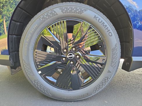 New 2025 Nissan Murano SV image 9