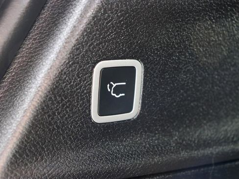 Used 2026 Chrysler Pacifica Select FWD image 60