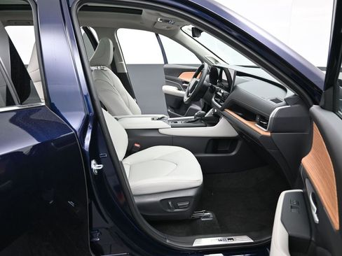 Certified 2026 Toyota Grand Highlander Limited image 38