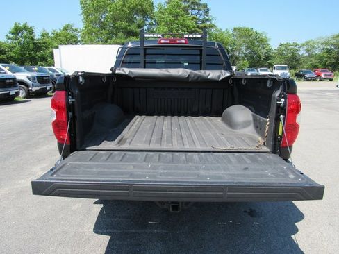 Used 2021 Toyota Tundra SR5 w/ Trail Edition image 28