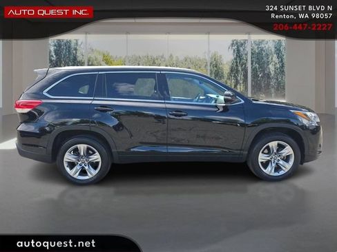Used 2018 Toyota Highlander Limited FWD image 4