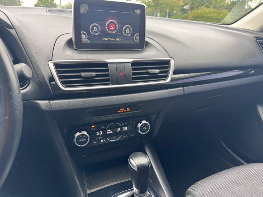 Used 2016 MAZDA MAZDA3 i Touring w/ Popular Equipment Package FWD image 16