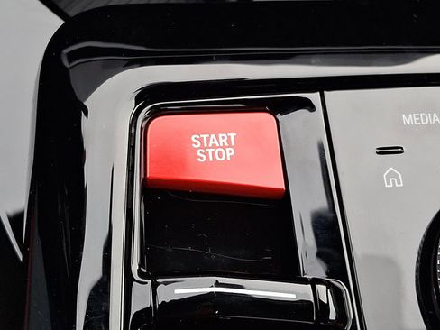 New 2026 BMW M5 w/ Carbon Package image 15