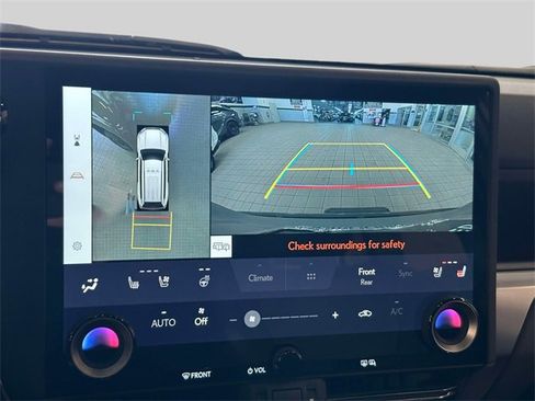 Used 2024 Lexus GX 550 image 38