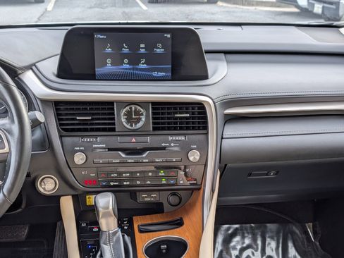 Certified 2022 Lexus RX 350 AWD w/ Premium Package image 18