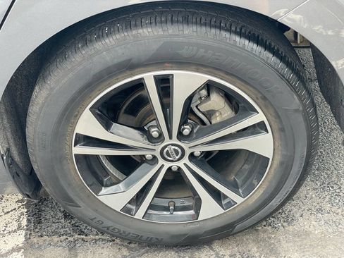 Certified 2023 Nissan Sentra SV FWD image 24
