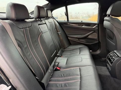 Used 2017 BMW 530i xDrive image 22