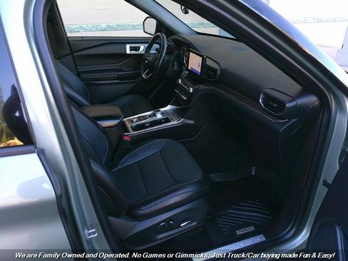 Used 2020 Ford Explorer Limited image 33