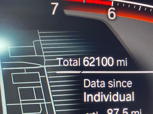 Used 2021 BMW 430i Convertible image 27