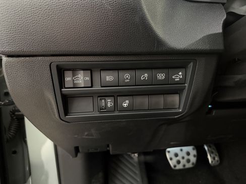 Used 2026 Toyota Tundra SR5 w/ TRD Off-Road Package AWD/4WD image 15