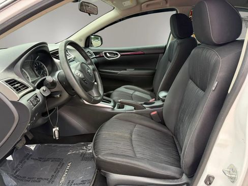 Used 2018 Nissan Sentra SV FWD image 2