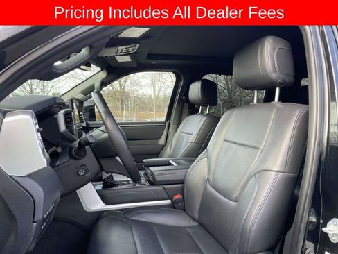 Used 2024 Toyota Tundra Platinum AWD/4WD image 19