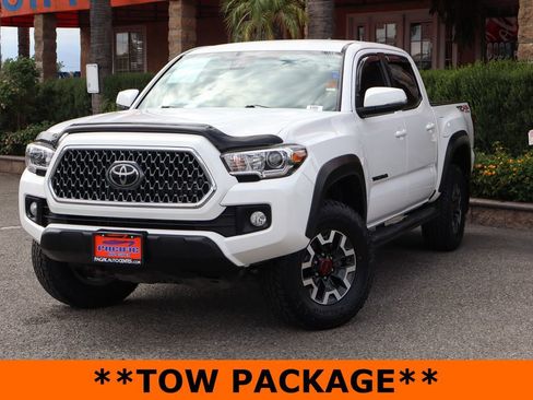 Used 2019 Toyota Tacoma TRD Off-Road AWD/4WD image 4