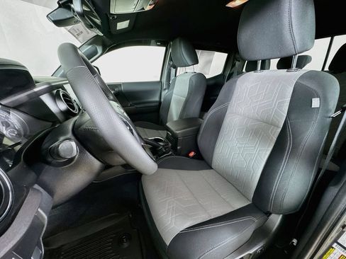 Certified 2023 Toyota Tacoma TRD Sport w/ Advanced Technology Package AWD/4WD image 2