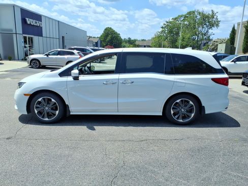 Used 2023 Honda Odyssey Elite image 24
