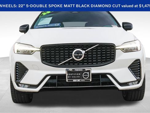 Used 2023 Volvo XC60 B5 Ultimate image 2