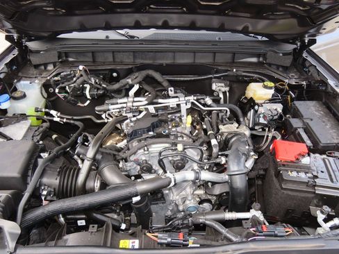 New 2025 Ford Bronco 4-Door image 31