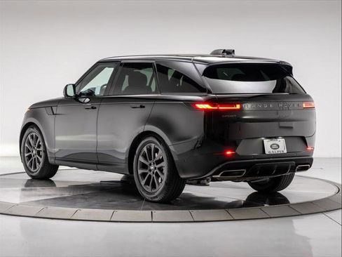 New 2025 Land Rover Range Rover Sport SE image 3