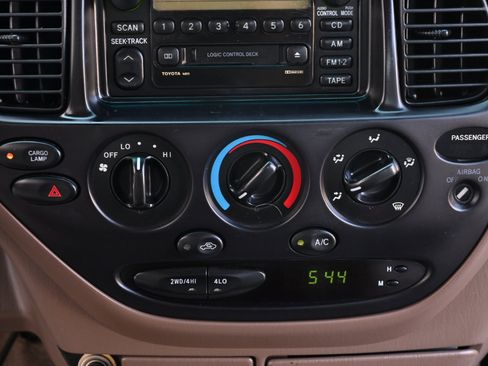 Used 2001 Toyota Tundra SR5 AWD/4WD image 22