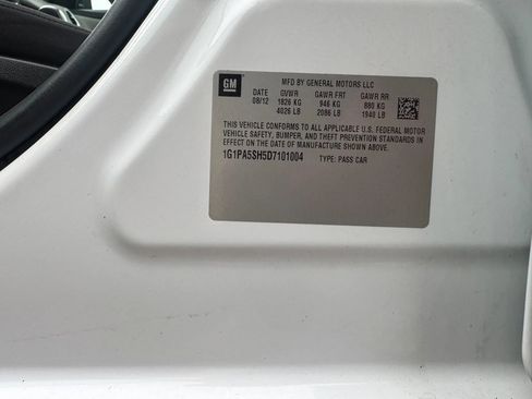 Used 2013 Chevrolet Cruze LS image 25