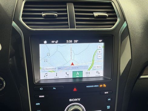 Used 2019 Ford Explorer Limited w/ Class III Trailer Tow Package image 20