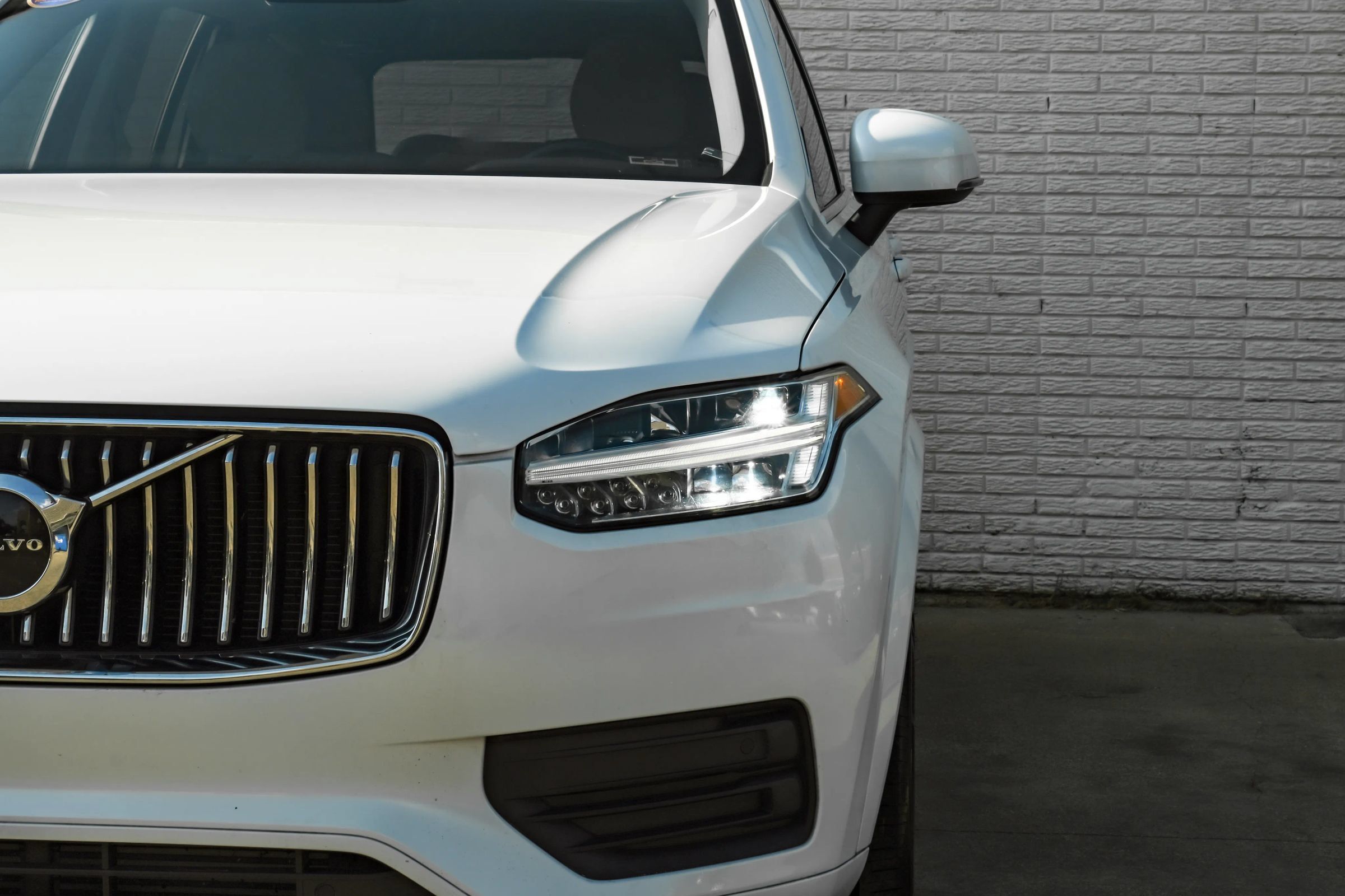 Used 2020 Volvo XC90 T5 Momentum w/ Protection Package Premier FWD image 38
