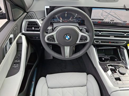 New 2026 BMW X6 xDrive40i image 7