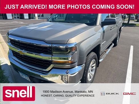 Used 2017 Chevrolet Silverado 1500 LT w/ All Star Edition AWD/4WD image 1
