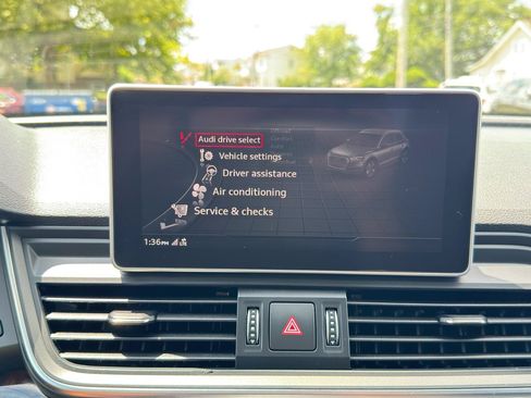 Used 2018 Audi Q5 2.0T Premium Plus w/ Premium Plus Package AWD/4WD image 77