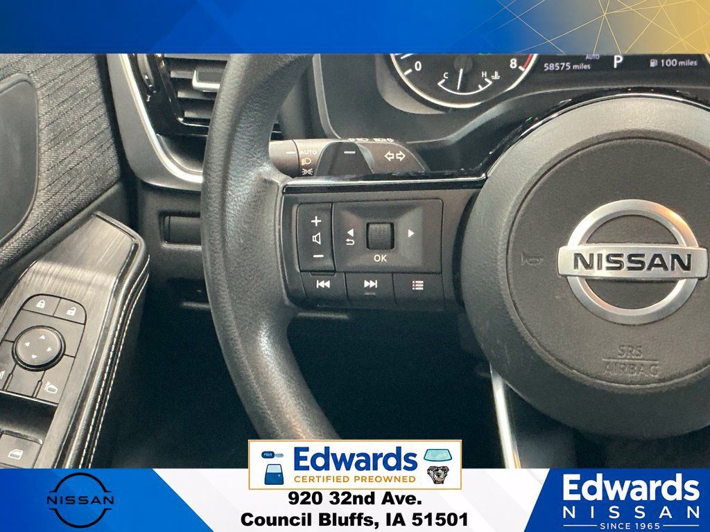 Used 2021 Nissan Rogue SV AWD/4WD image 18