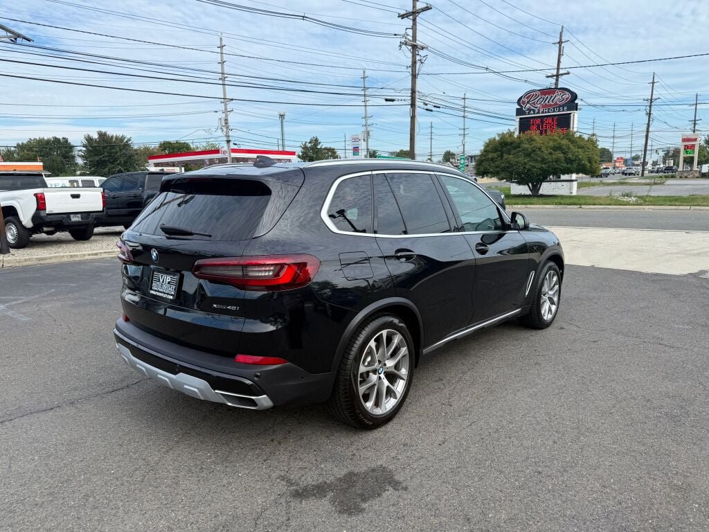 Used 2022 BMW X5 xDrive40i AWD/4WD image 8