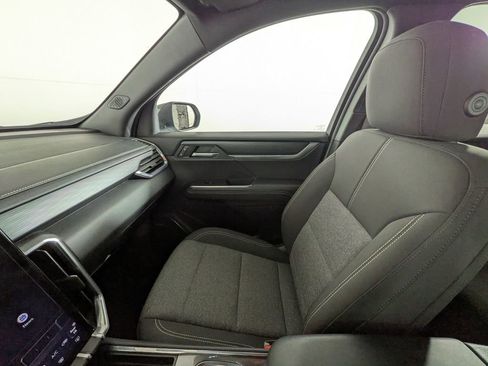 Certified 2025 GMC Acadia Elevation image 32