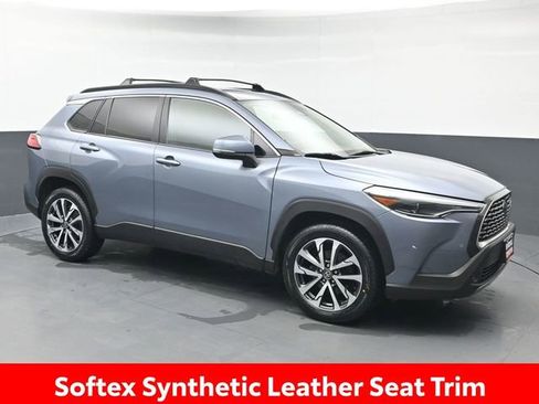 Certified 2023 Toyota Corolla Cross XLE image 10