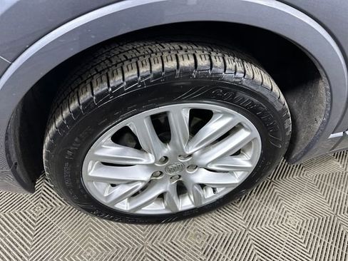 Used 2020 Buick Envision Premium w/ LPO, Interior Luxury Package image 10