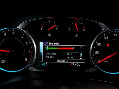 Used 2019 Chevrolet Traverse Premier w/ Redline Edition AWD/4WD image 28