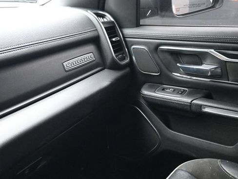 Used 2023 RAM 1500 Laramie AWD/4WD image 9
