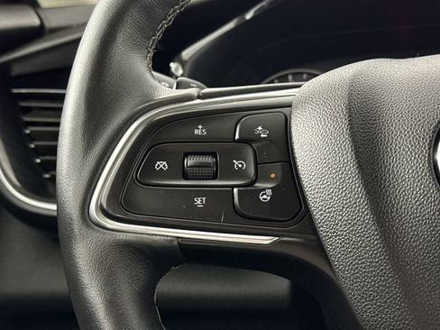 Used 2023 Buick Envision Preferred image 27