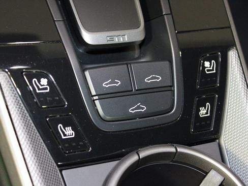 Used 2024 Porsche 911 Carrera S image 34