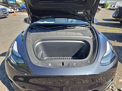 Used 2025 Tesla Model Y Long Range AWD/4WD image 11