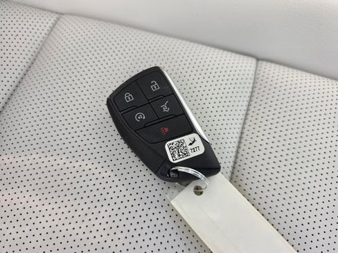 Used 2026 Buick Enclave Avenir w/ Super Cruise Package AWD/4WD image 21