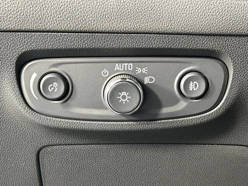 Used 2023 Buick Encore GX Essence w/ Experience Buick Package AWD/4WD image 29