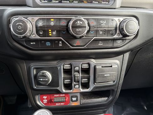 Used 2023 Jeep Wrangler Unlimited Rubicon 4xe w/ Cold Weather Group image 26