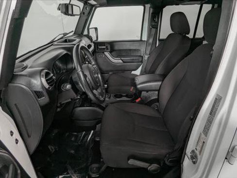 Used 2015 Jeep Wrangler Unlimited Sport w/ Quick Order Package 24S AWD/4WD image 12