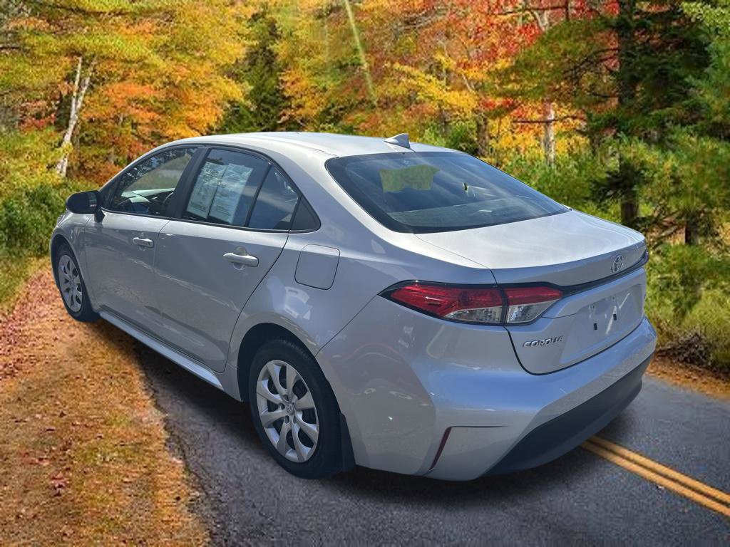 Used 2024 Toyota Corolla LE FWD image 8